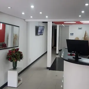 3* מלון Star